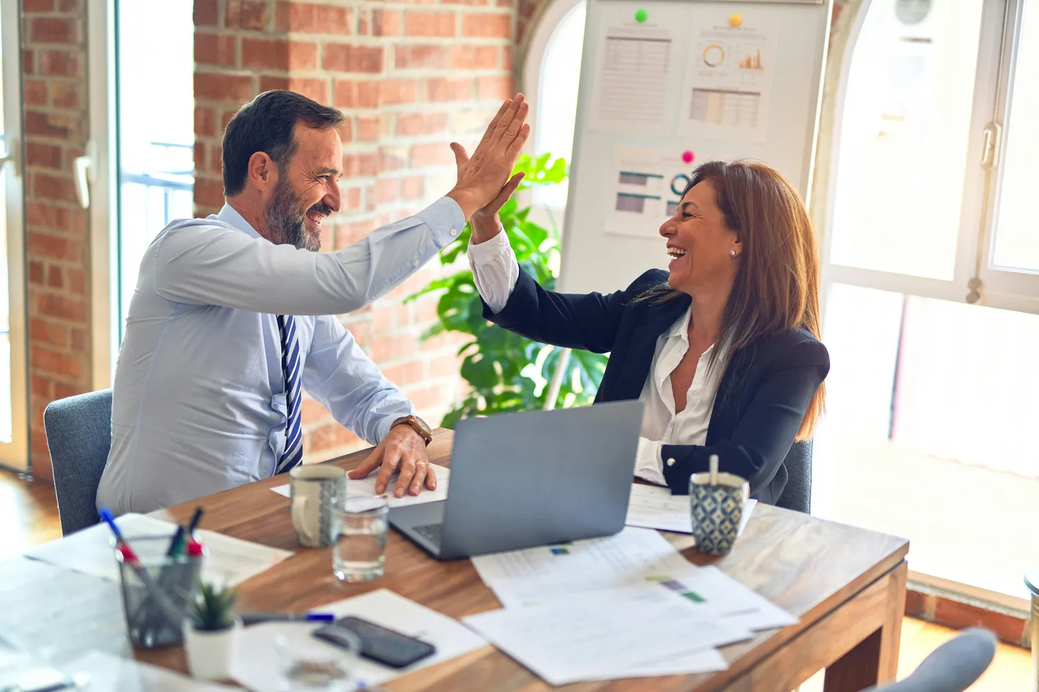 Versicherungsvermittlung Keskin – High Five